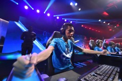 卫冕冠军DRX抵达巴黎，目标直指二连冠